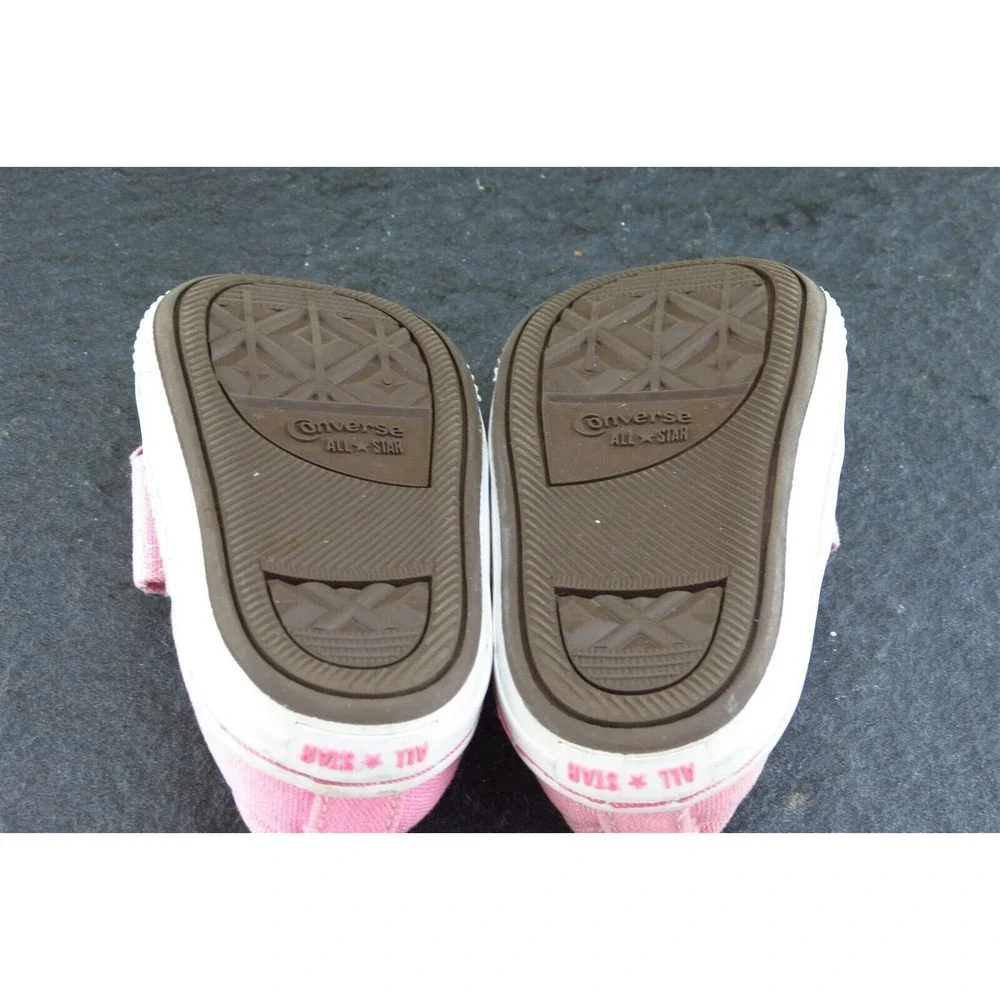 Converse all star Toddler Girls 6 Medium Pink Low Top‎ Fabric